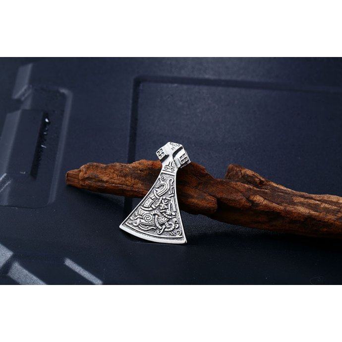 Freyr секира из стали K205