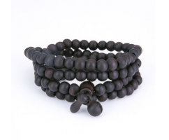 Браслет-подвеска на три оборота из деревянных бусин SH8223