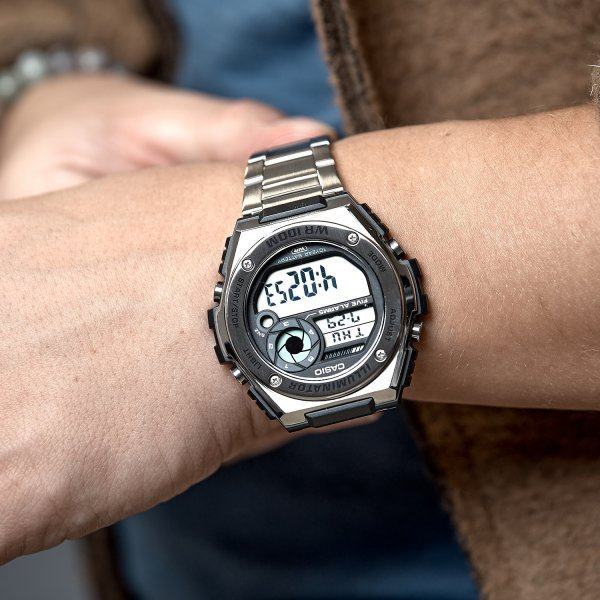 Часы наручные Casio AE-1000WD-1A